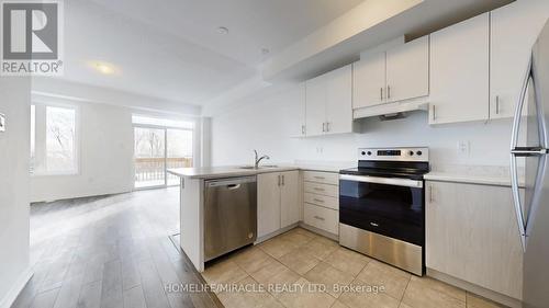 779 Heathrow Path, Oshawa, ON - Indoor Photo Showing Kitchen With Stainless Steel Kitchen