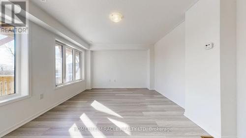 779 Heathrow Path, Oshawa, ON - Indoor Photo Showing Other Room