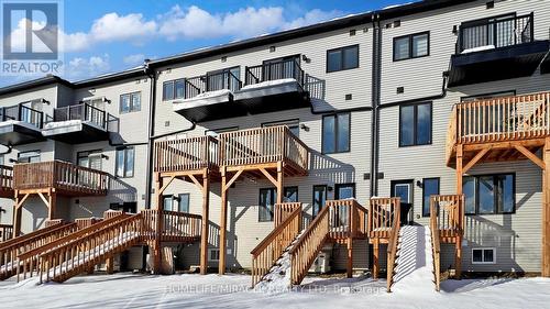 779 Heathrow Path, Oshawa, ON - Outdoor