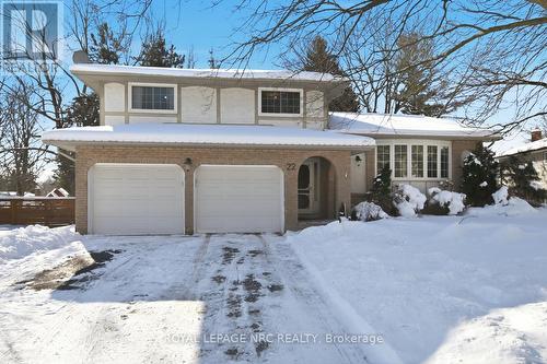 22 BIGELOW CRESCENT  Pelham (Fonthill), ON L3E 0J4