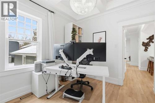 Bedroom 2 - 712 5 Street Nw, Calgary, AB - Indoor Photo Showing Office