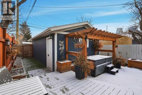 712 5 Street Nw, Calgary, AB - Outdoor With Deck Patio Veranda With Exterior