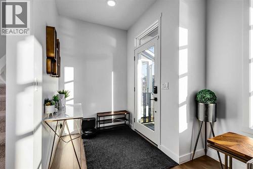 117 Highview Gate Se, Airdrie, AB - Indoor Photo Showing Other Room