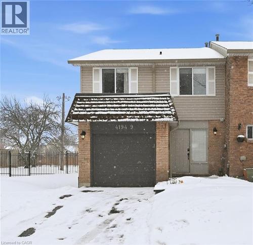 4194 LONGMOOR Drive Unit# 9  Burlington, ON L7L 5E3