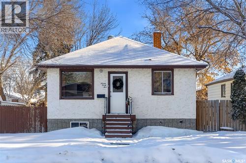 745 Elphinstone Street, Regina, SK - Outdoor
