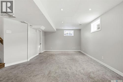 745 Elphinstone Street, Regina, SK - Indoor