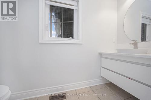 8 Mitchell Crescent, Mono, ON - Indoor Photo Showing Bathroom