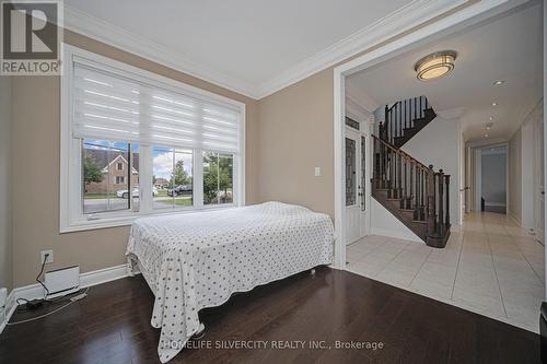 8 Mitchell Crescent, Mono, ON - Indoor Photo Showing Bedroom