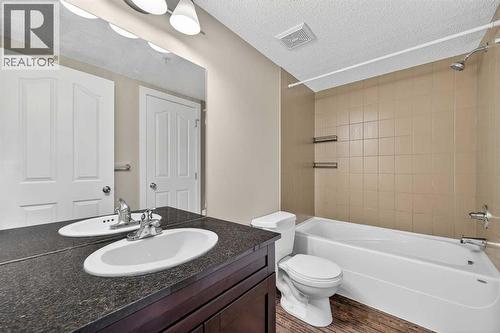 207, 355 Taralake Way Ne, Calgary, AB - Indoor Photo Showing Bathroom