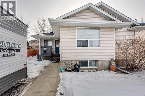 5609 Park Street  Blackfalds, AB T4M 0E8