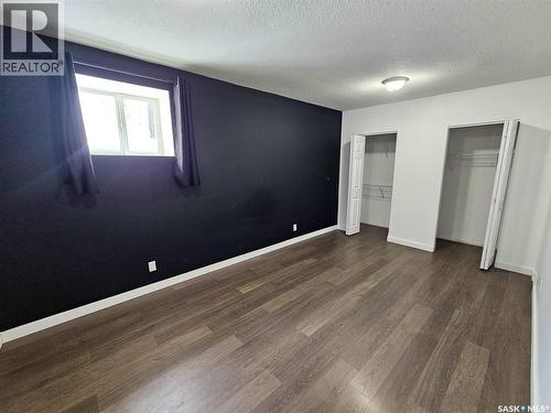 251 5Th Avenue Se, Swift Current, SK - Indoor Photo Showing Other Room