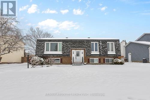 33 OWLSHEAD ROAD  Ottawa, ON K0A 3P0