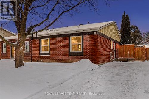 23 SPEARMAN LANE  Ottawa, ON K2L 1Y6