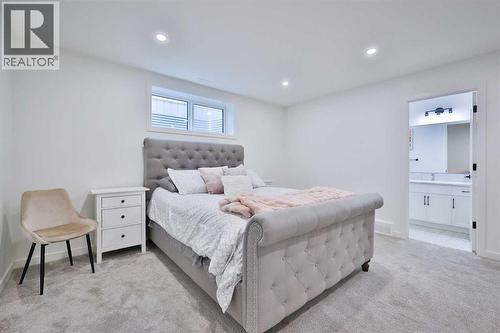246 4A Street, Stirling, AB - Indoor Photo Showing Bedroom