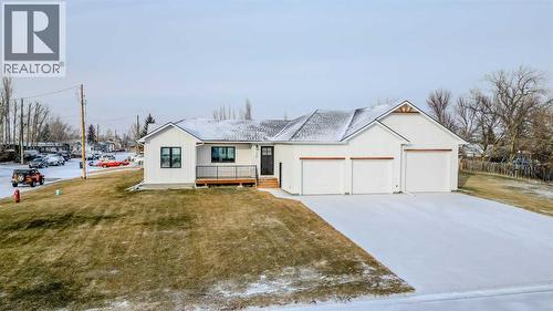 246 4A Street, Stirling, AB - Outdoor