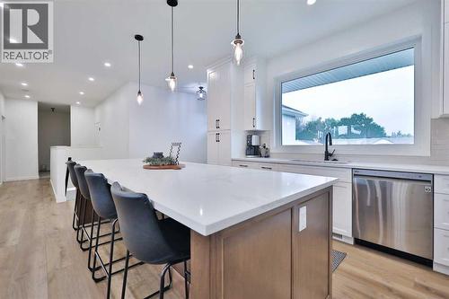 246 4A Street, Stirling, AB - Indoor Photo Showing Other Room