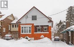 UPPER - 12 PARK STREET  Kitchener, ON N2G 1M3