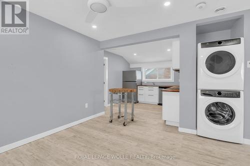12 Park Street, Kitchener, ON - Indoor Photo Showing Laundry Room