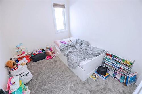 204 Grey Heron Dr, Winnipeg, MB 