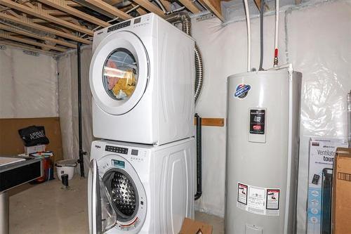 204 Grey Heron Dr, Winnipeg, MB 