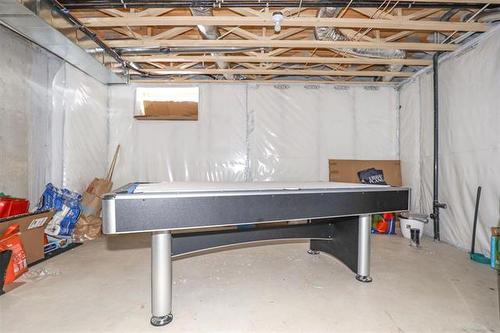 204 Grey Heron Dr, Winnipeg, MB 