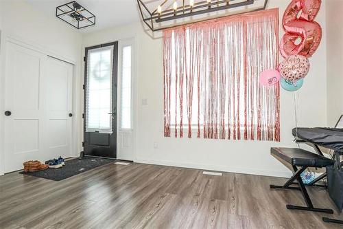 204 Grey Heron Dr, Winnipeg, MB 