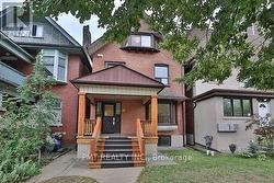 MAIN - 7 HARVARD AVENUE  Toronto, ON M6R 1C5