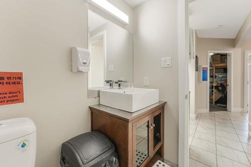 8711  82 Avenue Nw, Edmonton, AB 