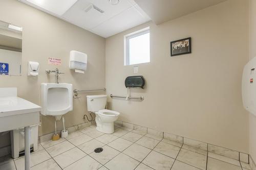 8711  82 Avenue Nw, Edmonton, AB 