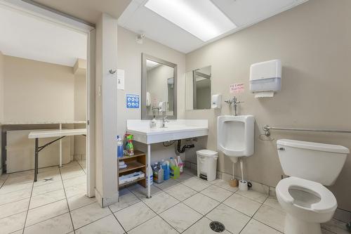 8711  82 Avenue Nw, Edmonton, AB 