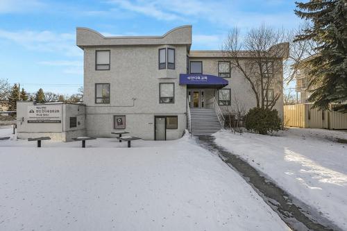 8711  82 Avenue Nw, Edmonton, AB 