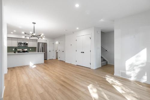 11939  101 Street, Edmonton, AB - Indoor Photo Showing Kitchen
