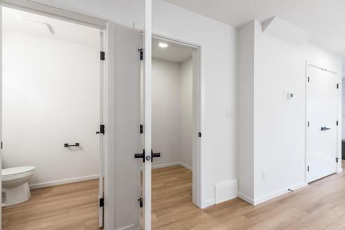 11939  101 Street, Edmonton, AB - Indoor