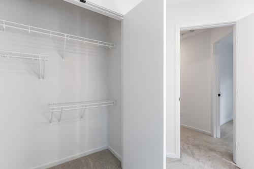 11939  101 Street, Edmonton, AB - Indoor With Storage