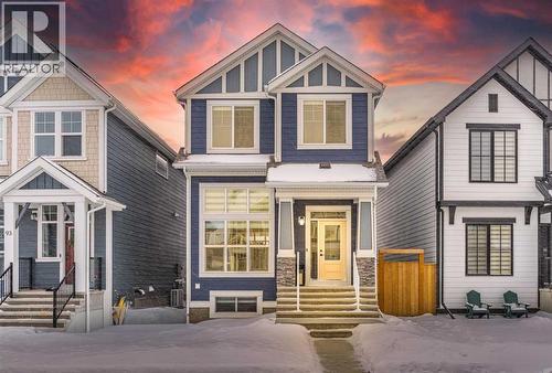 89 Magnolia Grove SE  Calgary, AB T3M 3S3