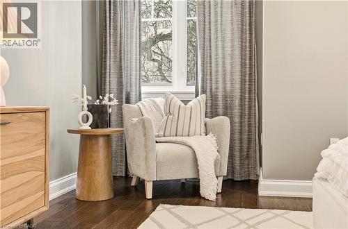 640 George Street, Burlington, ON - Indoor