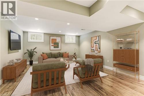 640 George Street, Burlington, ON - Indoor