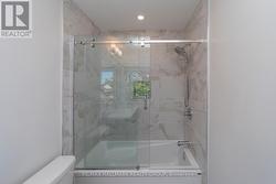 Ensuite Bathroom - 