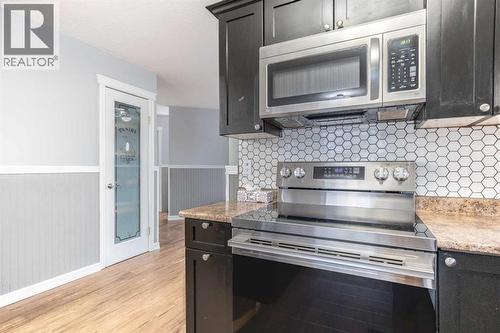263 Upland Avenue, Brooks, AB - Indoor Photo Showing Kitchen
