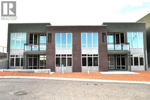 34 Palisades Way NE  Medicine Hat, AB T1C 2B4