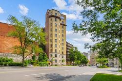 92-3465 Ch. de la Côte-des-Neiges  Montréal (Ville-Marie), QC H3H 1T7