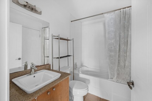 Bathroom - 92-3465 Ch. De La Côte-Des-Neiges, Montréal (Ville-Marie), QC - Indoor Photo Showing Bathroom