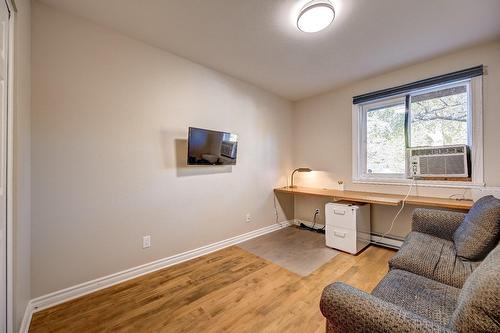 Chambre à coucher - A-179 Av. De Navarre, Saint-Lambert, QC - Indoor Photo Showing Office