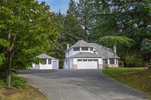 8868 Erickson Pl, Black Creek, BC 