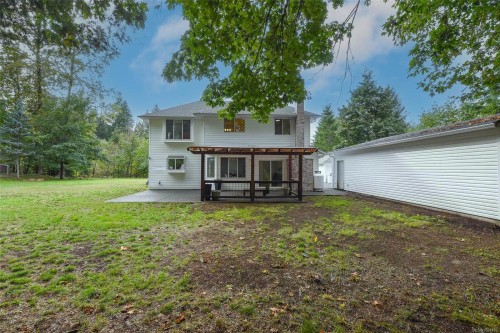 8868 Erickson Pl, Black Creek, BC 