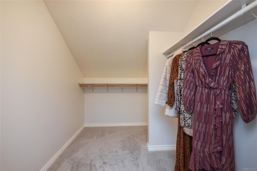 8868 Erickson Pl, Black Creek, BC 