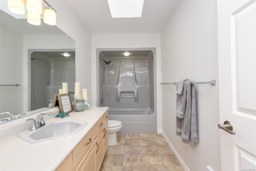 8868 Erickson Pl, Black Creek, BC 
