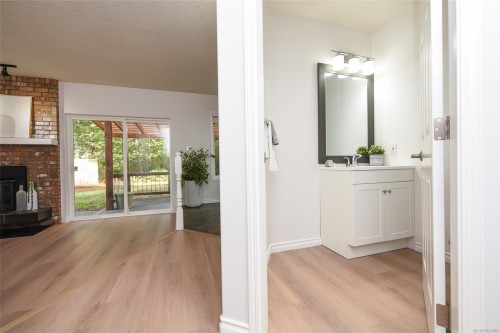8868 Erickson Pl, Black Creek, BC 