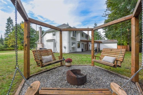 8868 Erickson Pl, Black Creek, BC 