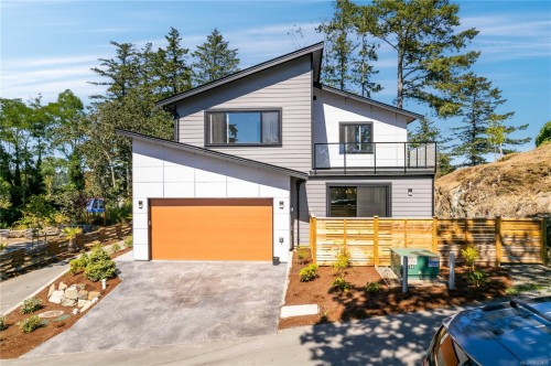 231 Heddle Ave, View Royal, BC 